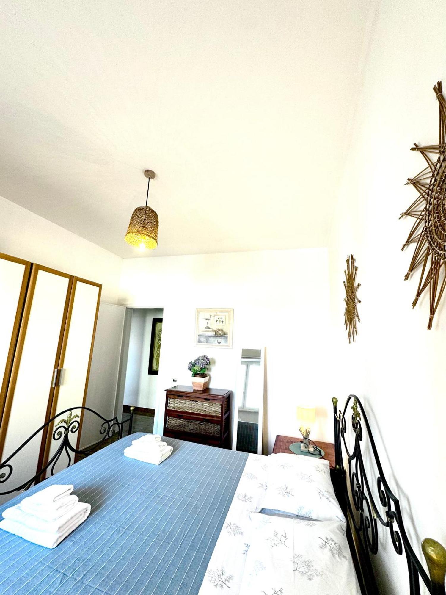 Rivamare Appartement Torre Squillace Buitenkant foto